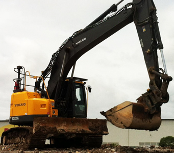 Volvo 25 ton Zero Swing Excavator with Trimble GPS, Power Tilt Hitch and levelling blade